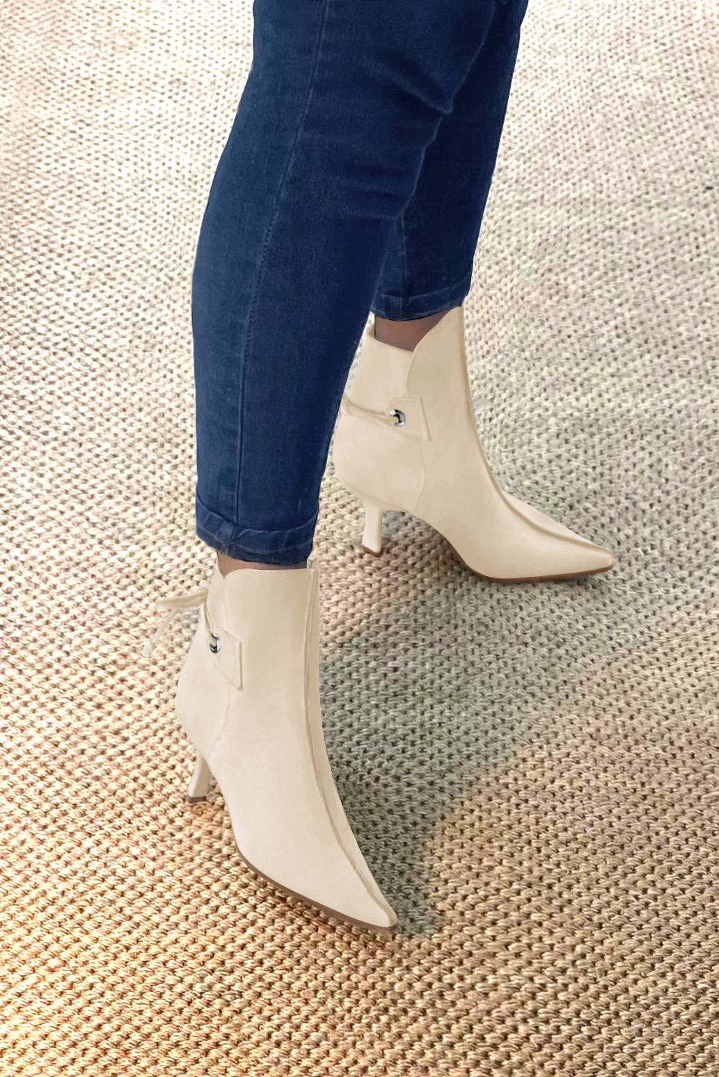 Champagne beige women's ankle boots with laces at the back. Pointed toe. High slim heel. Top view - Florence KOOIJMAN